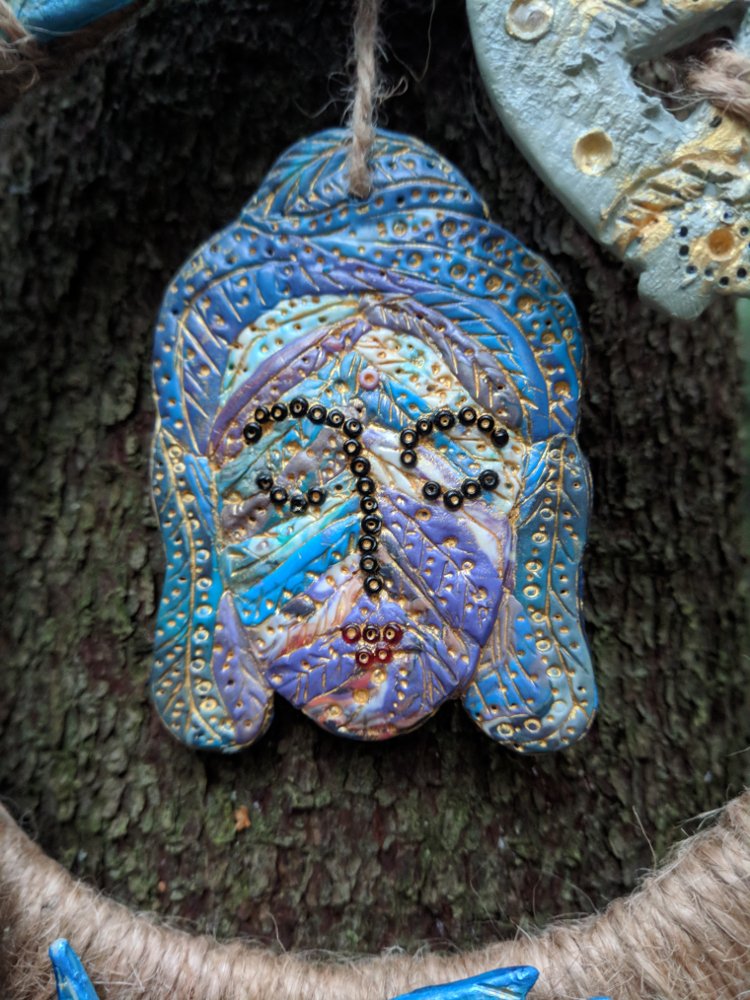 Настенное украшение "Будда и символы" (серо-синие фигуры)