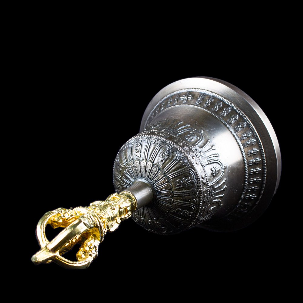 Колокольчик с ваджрой (серебристый), 17,5 см, Оригинальный колокольчик из Дехрадуна (Индия), серебристый
