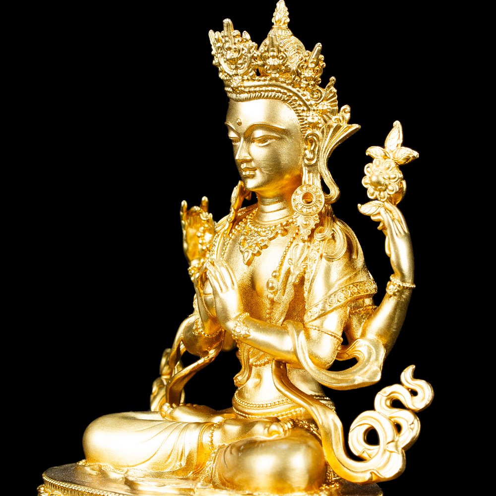 Статуэтка Авалокитешвары (Ченрезига), 10 см, золотистая, Авалокитешвара
