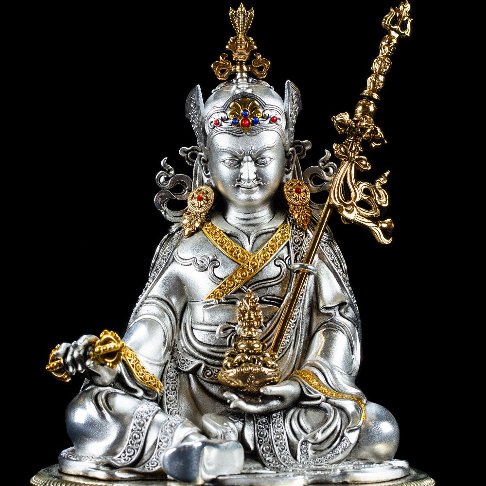Статуэтка Падмасамбхавы (Гуру Ринпоче), посеребреная — 15.5 см, Падмасамбхава