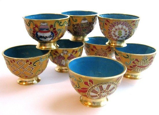 Чаши для подношений с Восемью Драгоценными Символами (набор из 8 шт.)