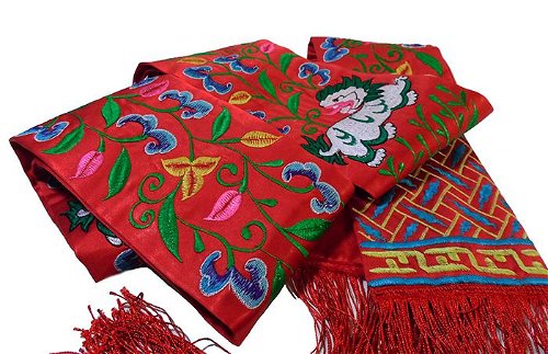 Ритуальный бутанский шарфик (бордовый)