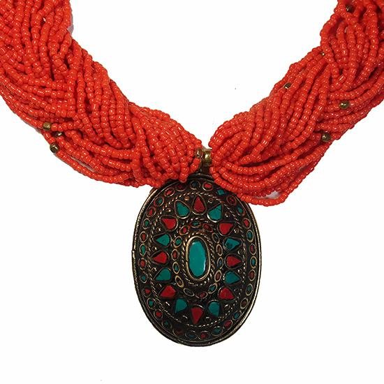 Купить Ожерелье с искусственным кораллом (овальное, 4 x 5,5 см) в интернет-магазине #store#
