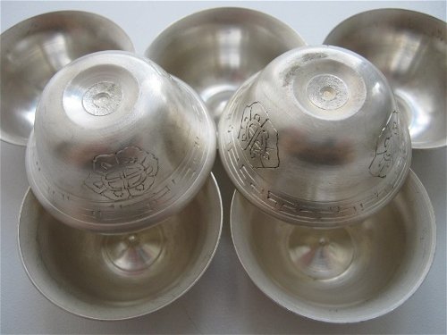 Чаши для подношений (набор из 7 шт.), 5,2 см, белый металл, чеканка, Непал
