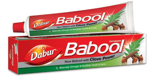 Зубная паста Dabur Babool с гвоздикой + зубная щетка (90 г)