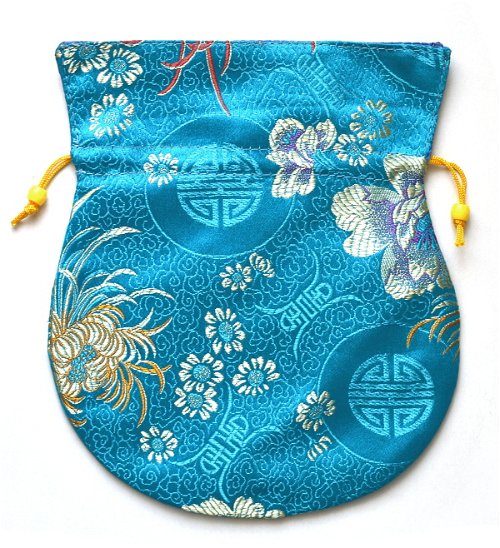 Мешочек для четок голубой с цветами, 17 x 19,5 см