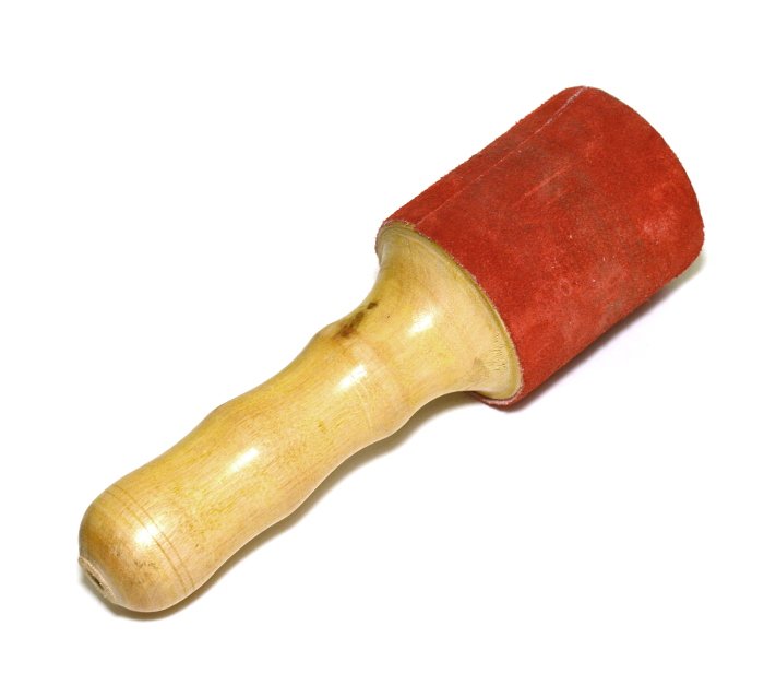 Деревянный стик для поющей чаши, красный наконечник, 19 см. 