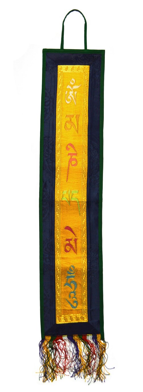 Настенное украшение с мантрой ОМ МАНИ ПАДМЕ ХУМ (синее с зеленой каймой, 20,5 x 78 см)