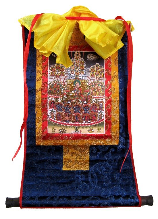 Тханка Древо прибежища традиции Лонгчен Ньингтиг (печатная, маленькая), 22,5 х 36 см, изображение: 10,5 х 15,5 см