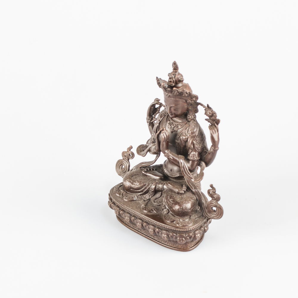 Bodhisattva Avalokitesvara (Chenrezik) — finely carved 10 cm statue from Kham