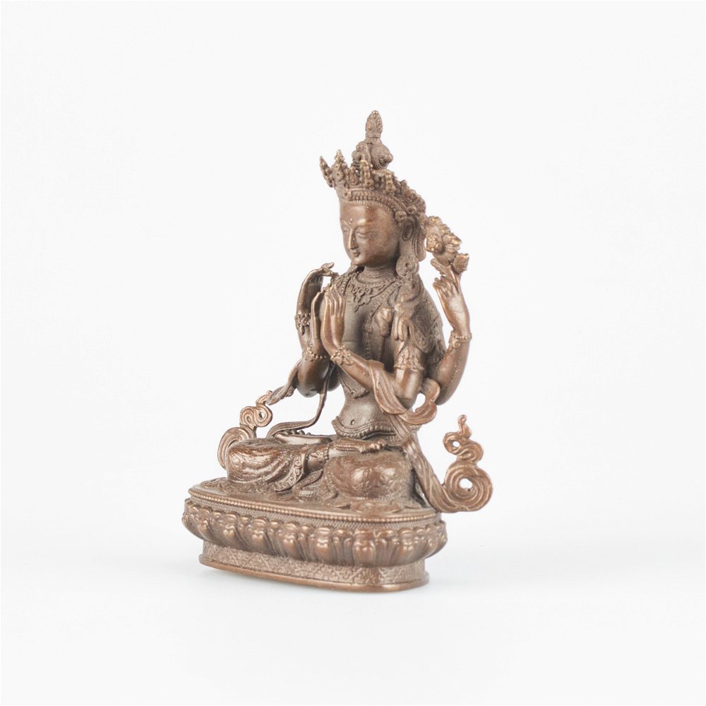 Bodhisattva Avalokitesvara (Chenrezik) — finely carved 7 cm statue from Kham