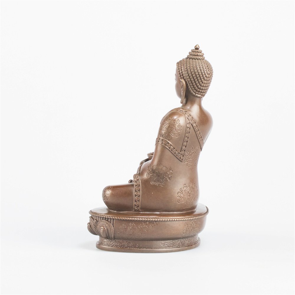 Buddha Shakyamuni — finely carved 16.5 cm statue from Kham
