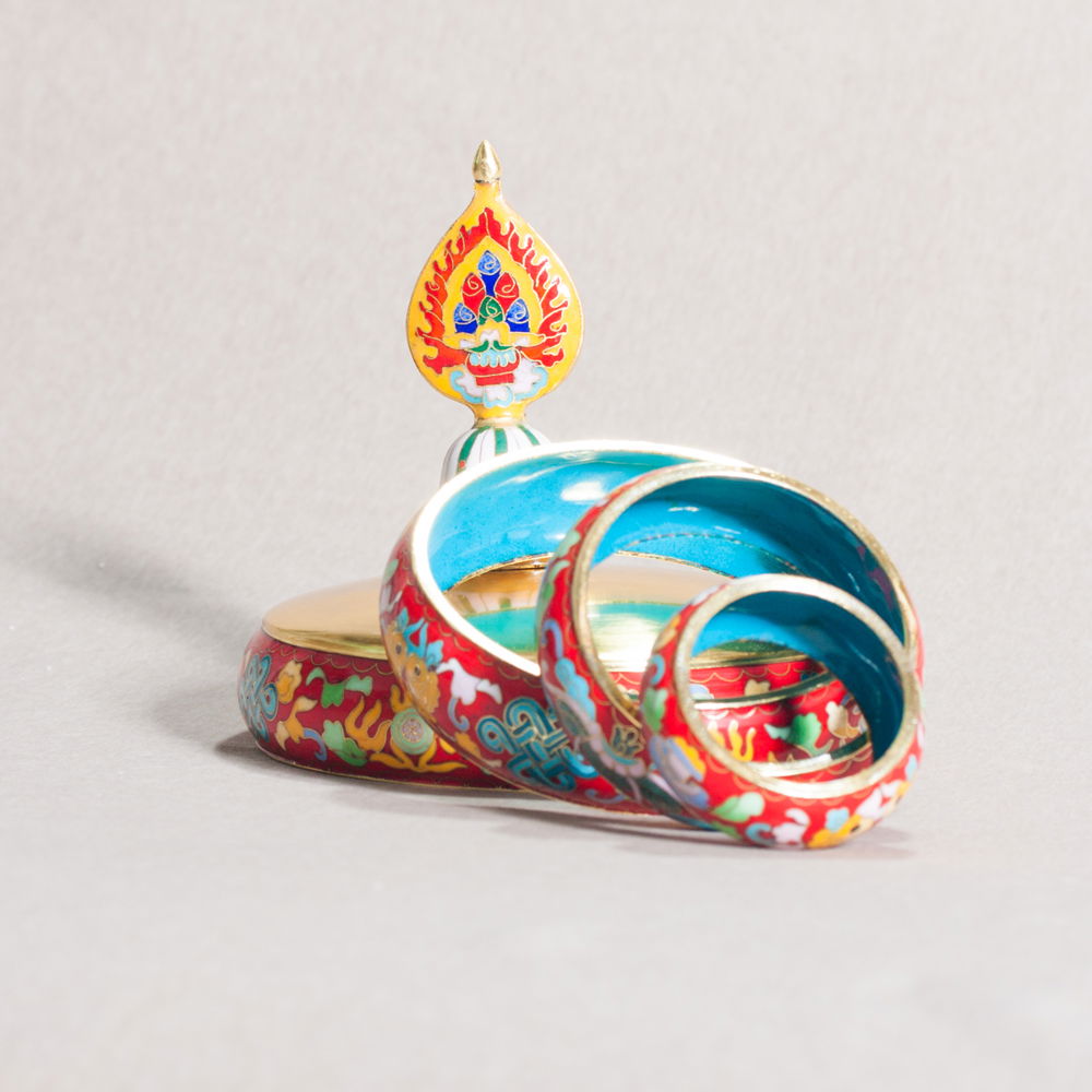 Medium Mandala Set decorated with cloisonne — 27.0 cm, red color