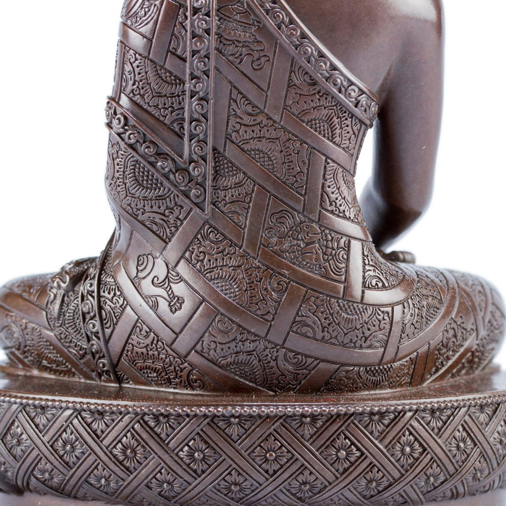 Statue of Buddha Shakyamuni, medium size 15 cm, fine carving, Medium