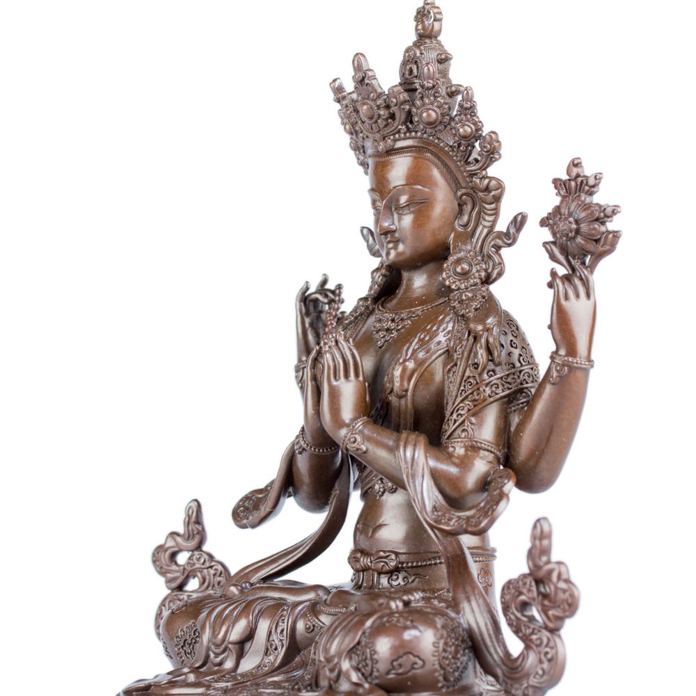 Statue of Avalokitesvara or Chenrezik, a bodhisattva of compassion, medium size — 15 cm, fine carving, Medium