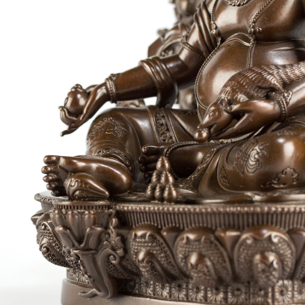 Statue of Jambhala aka Dzambhala, the God of Wealth, medium size — 18.5 cm, fine carving, Medium