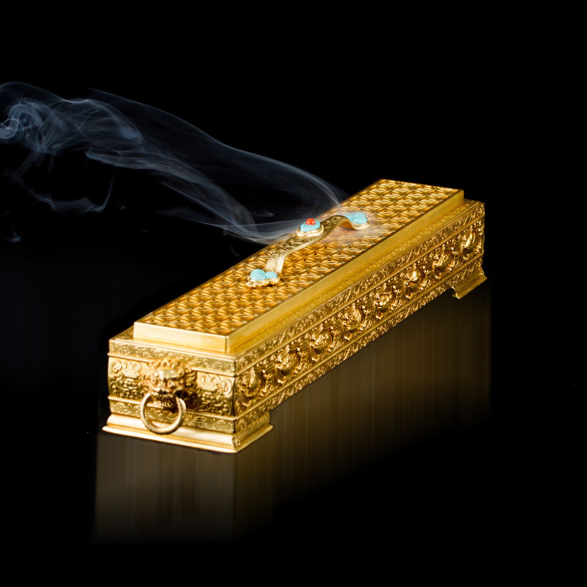 Tibetan Traditional Incense Burner (Censer), elegant and functional. Length — 31.0 cm, height — 6.5 cm.