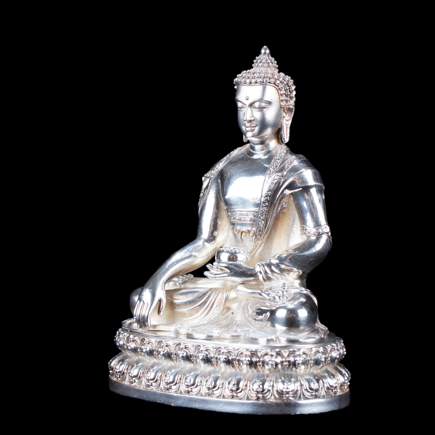 Statue of Buddha Shakyamuni made from Sterling Silver : small perfection, height — 10.0 cm, Silver