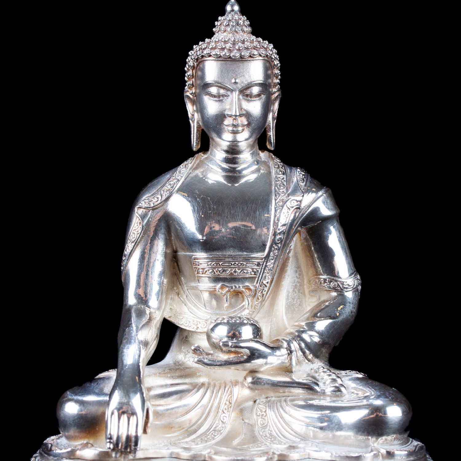 Statue of Buddha Shakyamuni made from Sterling Silver : small perfection, height — 10.0 cm, Silver