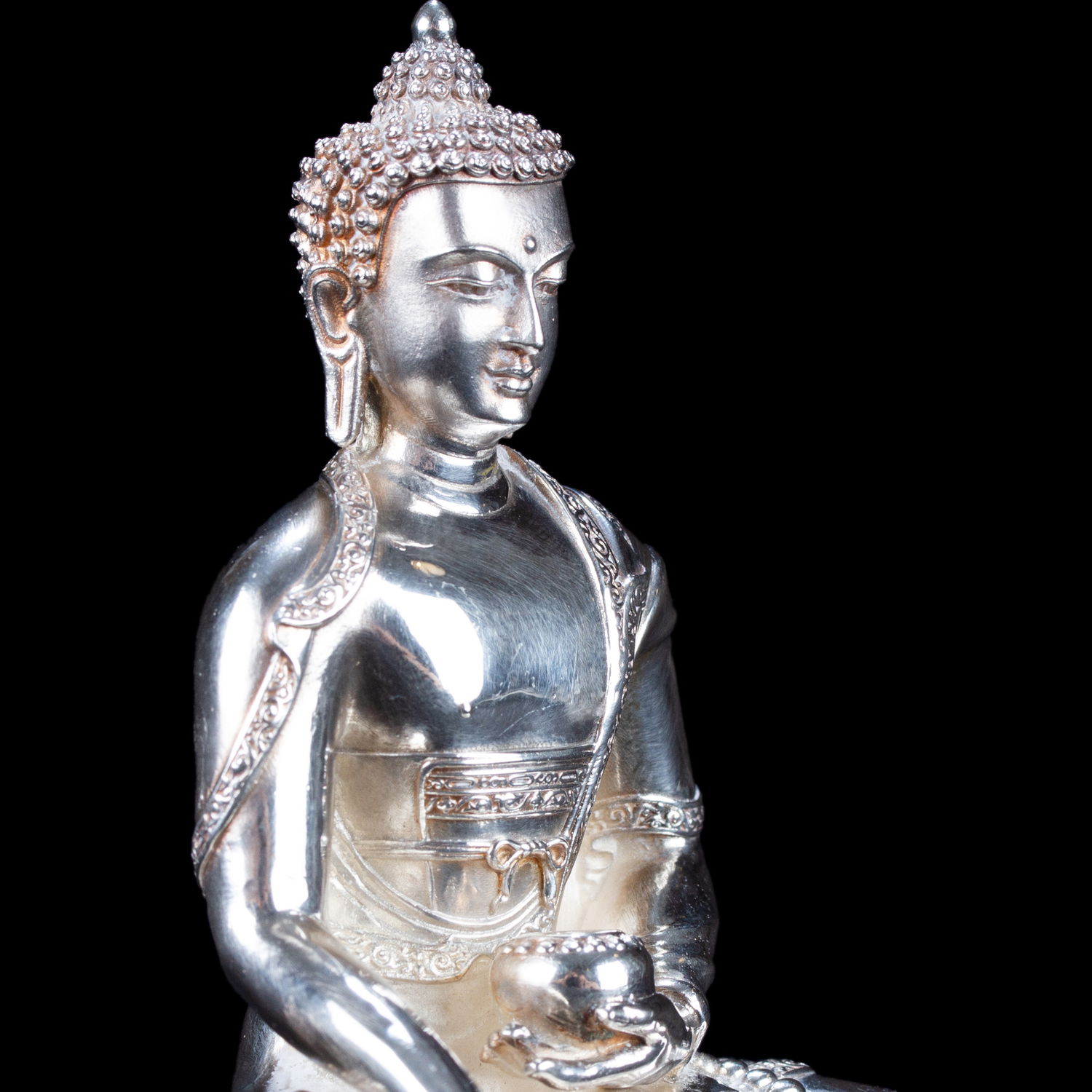 Statue of Buddha Shakyamuni made from Sterling Silver : small perfection, height — 10.0 cm, Silver