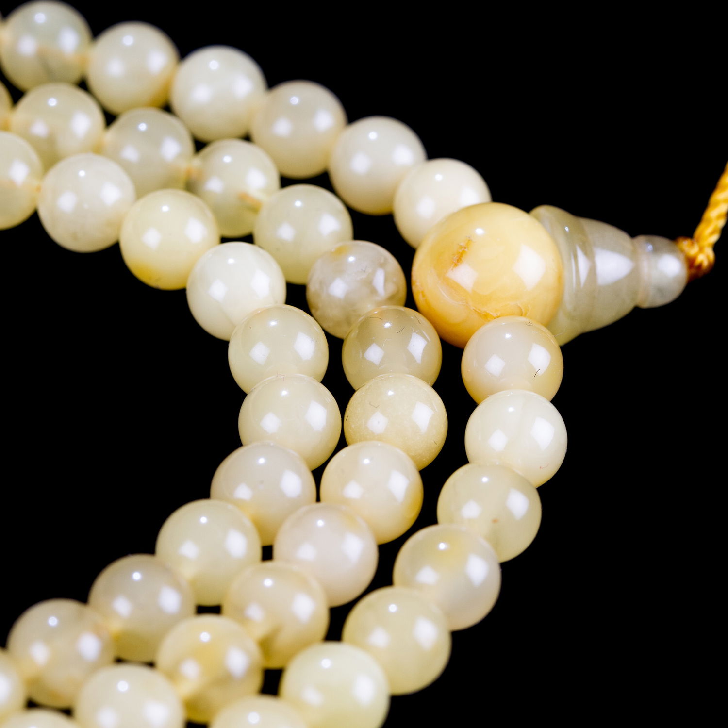 Traditional Tibetan 108-beads Mala, made from Baltic amber | Color — 08, diameter — 6.0 mm | Buddhist malas collection, 6.0 mm
