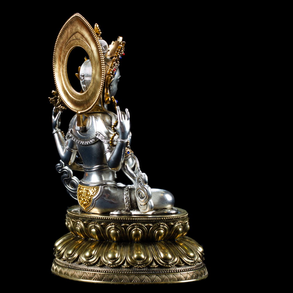 Statue of Bodhisattva Avalokitesvara (Chenrezik) | Silver Plated, height 16.5 cm