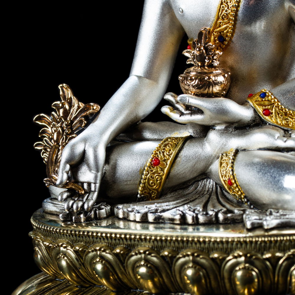 Statue of Medicine Buddha (Menla, Bhaisajyaguru, "the Healer God") | Silver Plated, height 16.5 cm