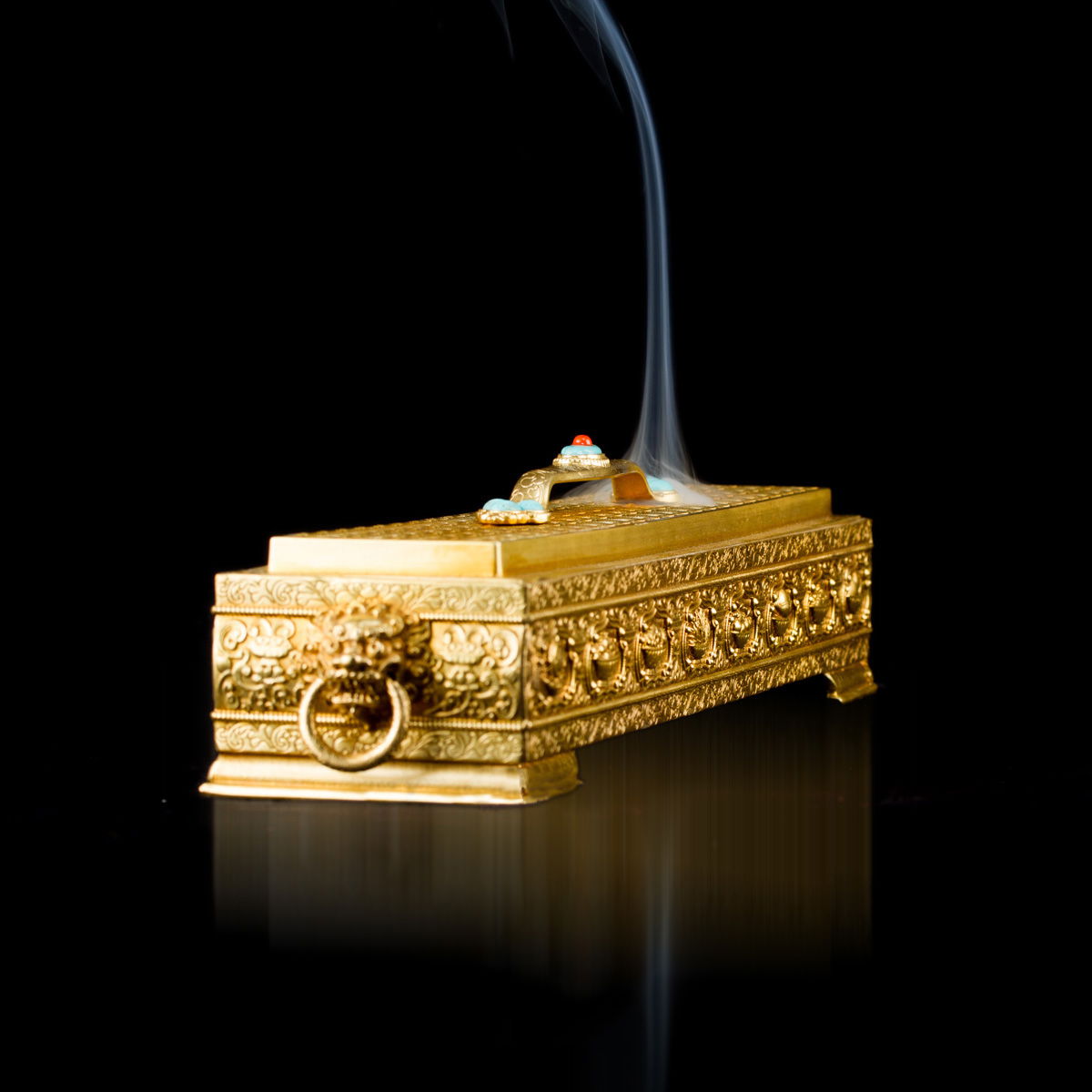 Tibetan Traditional Incense Burner (Censer), elegant and functional. Length — 31.0 cm, height — 6.5 cm.. 