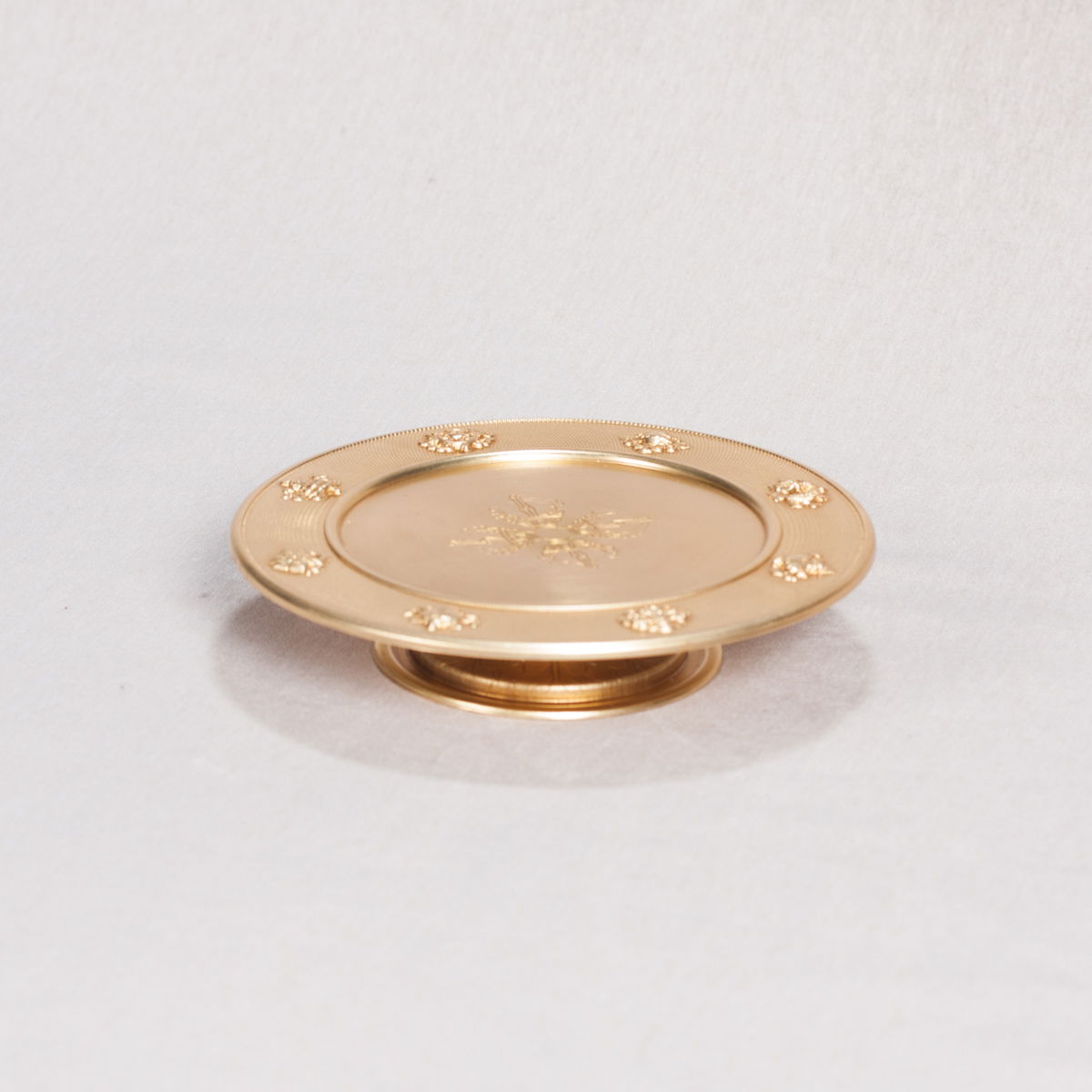 Basement plate for tiny Buddhist Mandala | diameter — 16.0 cm. 