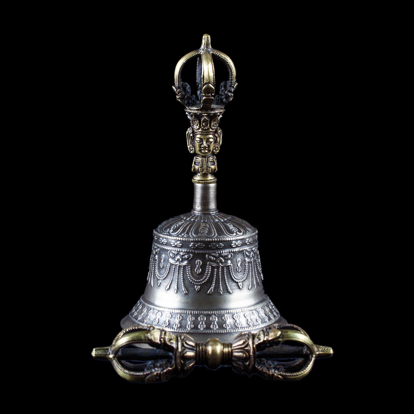 Medium-sized Ritual Bell & Dorje made from Bronze / Best quality: Perfect long and clear sound / height — 15.0, diameter — 8.5 cm. 