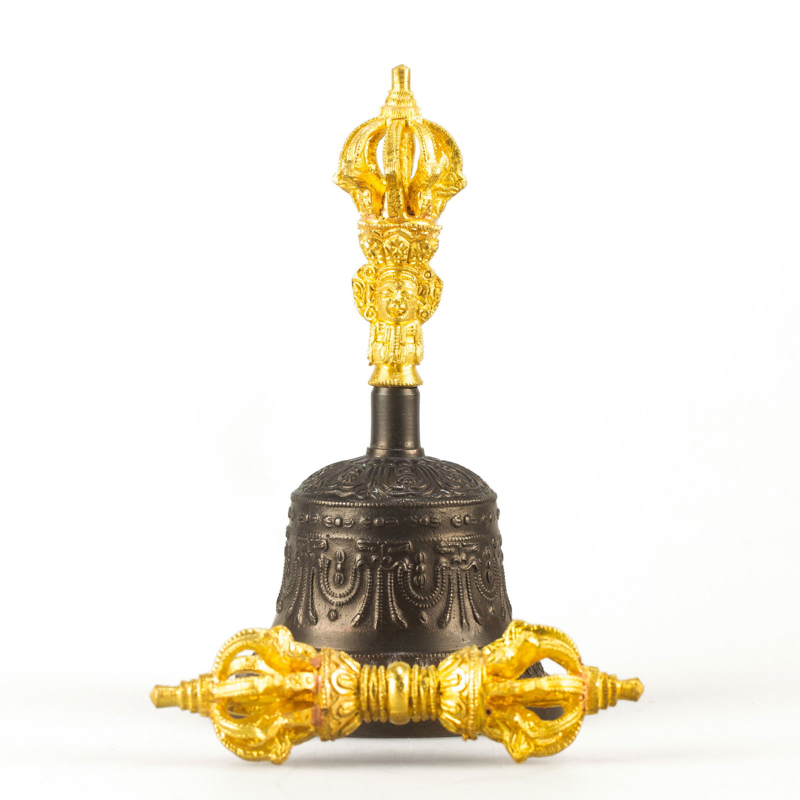 Medium-sized Ritual Bell & Dorje made from Bronze / Best quality: Perfect long and clear sound / height — 15.5, diameter — 8.5 cm. 