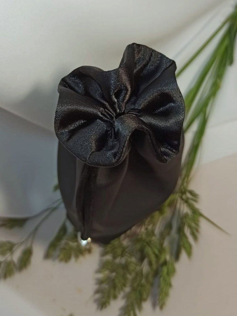 Мешочек черный из матовой экокожи, 10 х 18 см